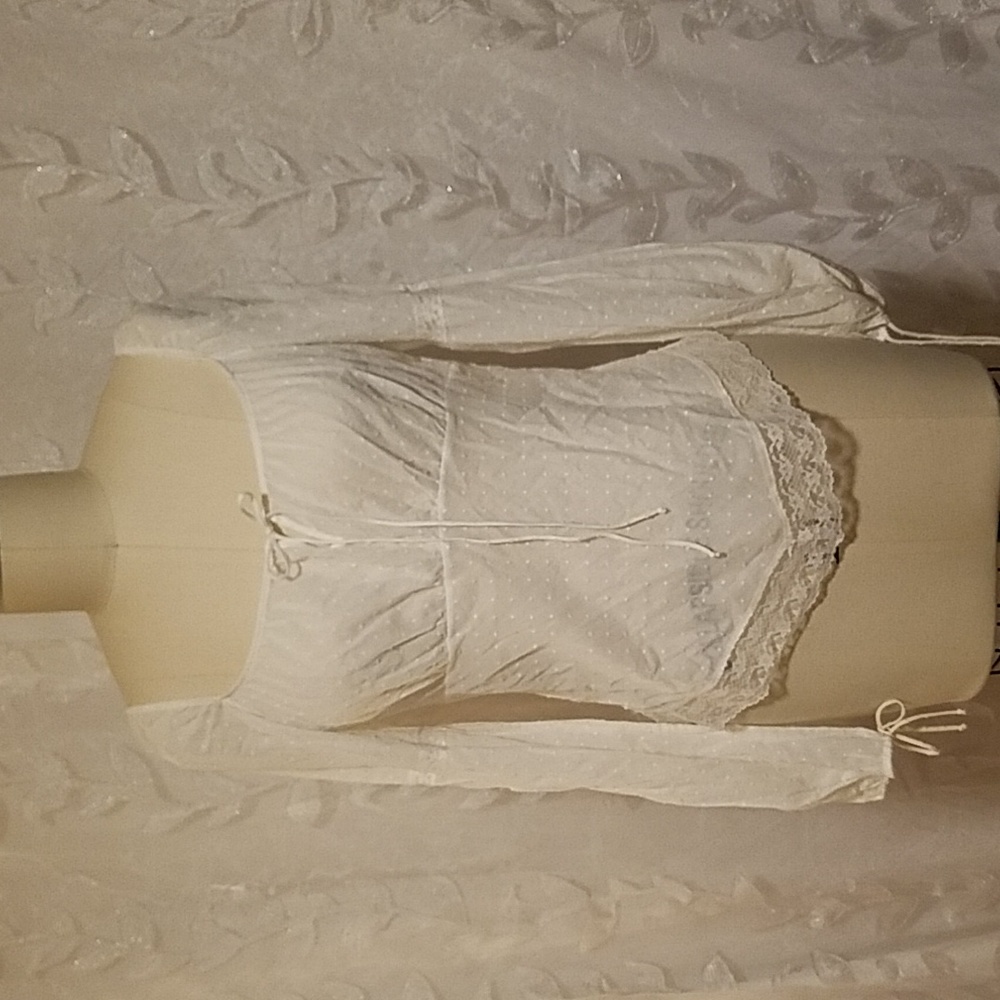 Chinese Laundry by Shelli Segal Boho blouse🌼